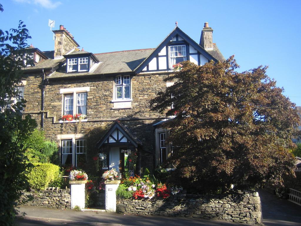 Denehurst Guest House วินเดอร์เมียร์ ภายนอก รูปภาพ