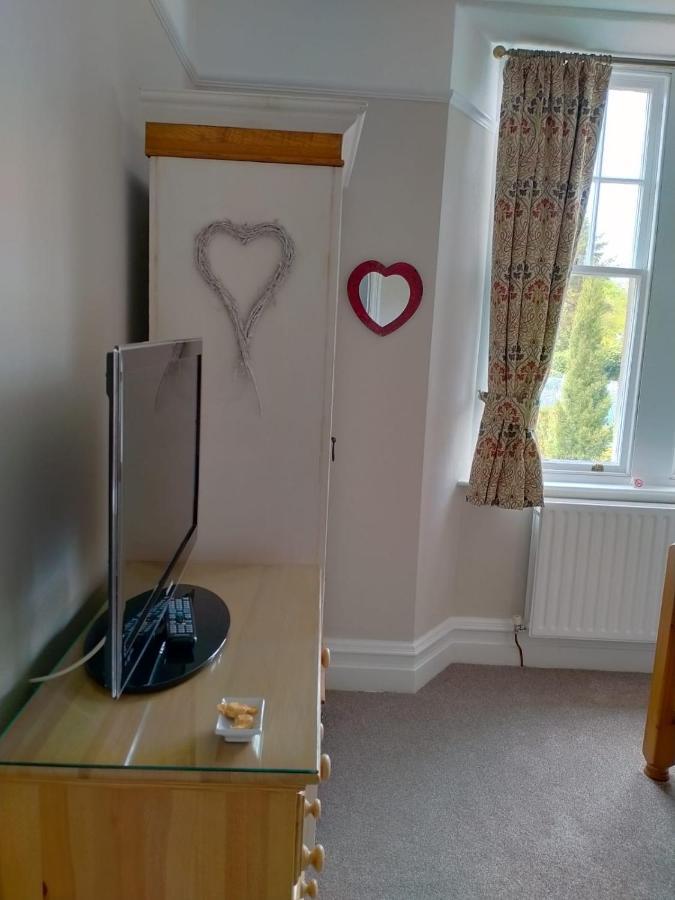Denehurst Guest House วินเดอร์เมียร์ ภายนอก รูปภาพ