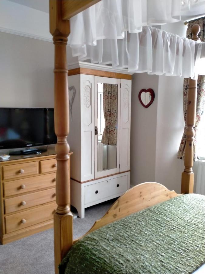 Denehurst Guest House วินเดอร์เมียร์ ภายนอก รูปภาพ
