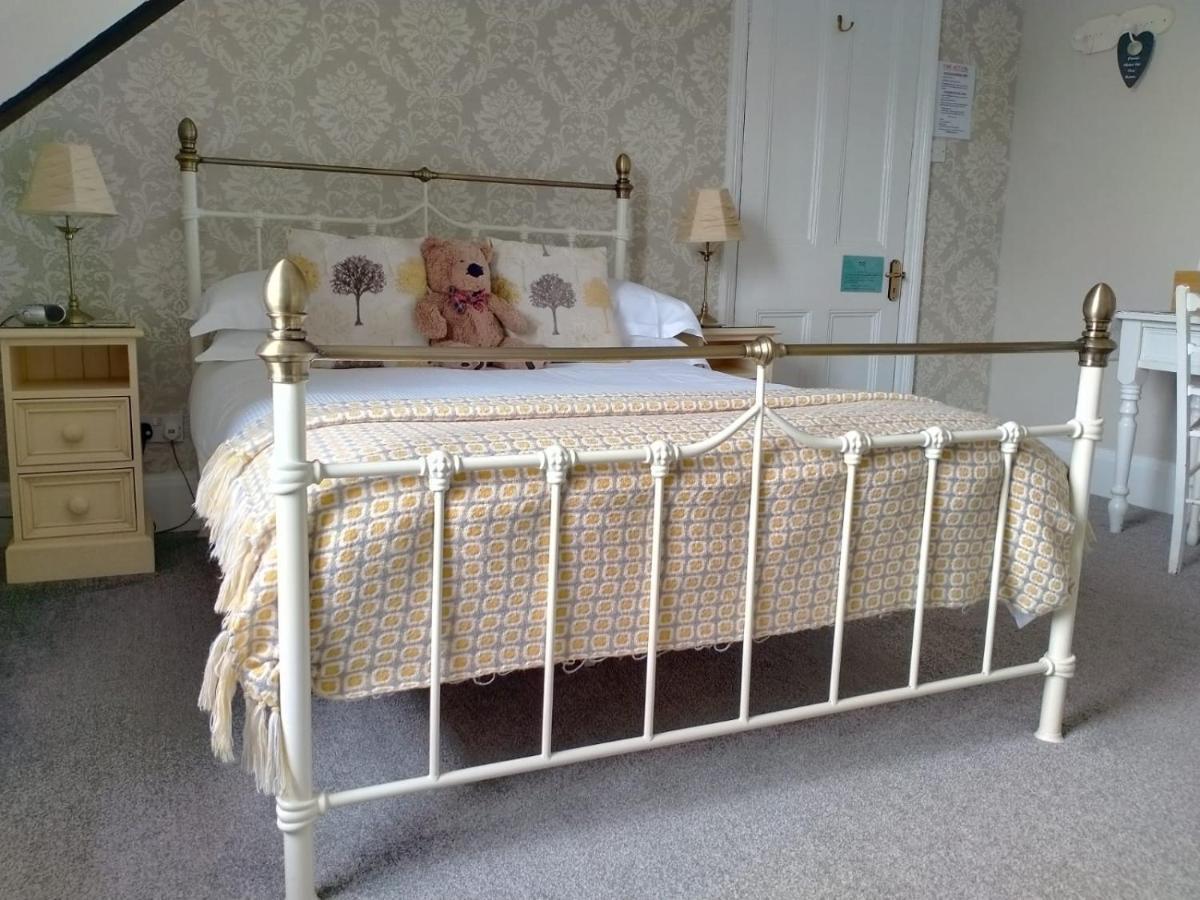 Denehurst Guest House วินเดอร์เมียร์ ภายนอก รูปภาพ