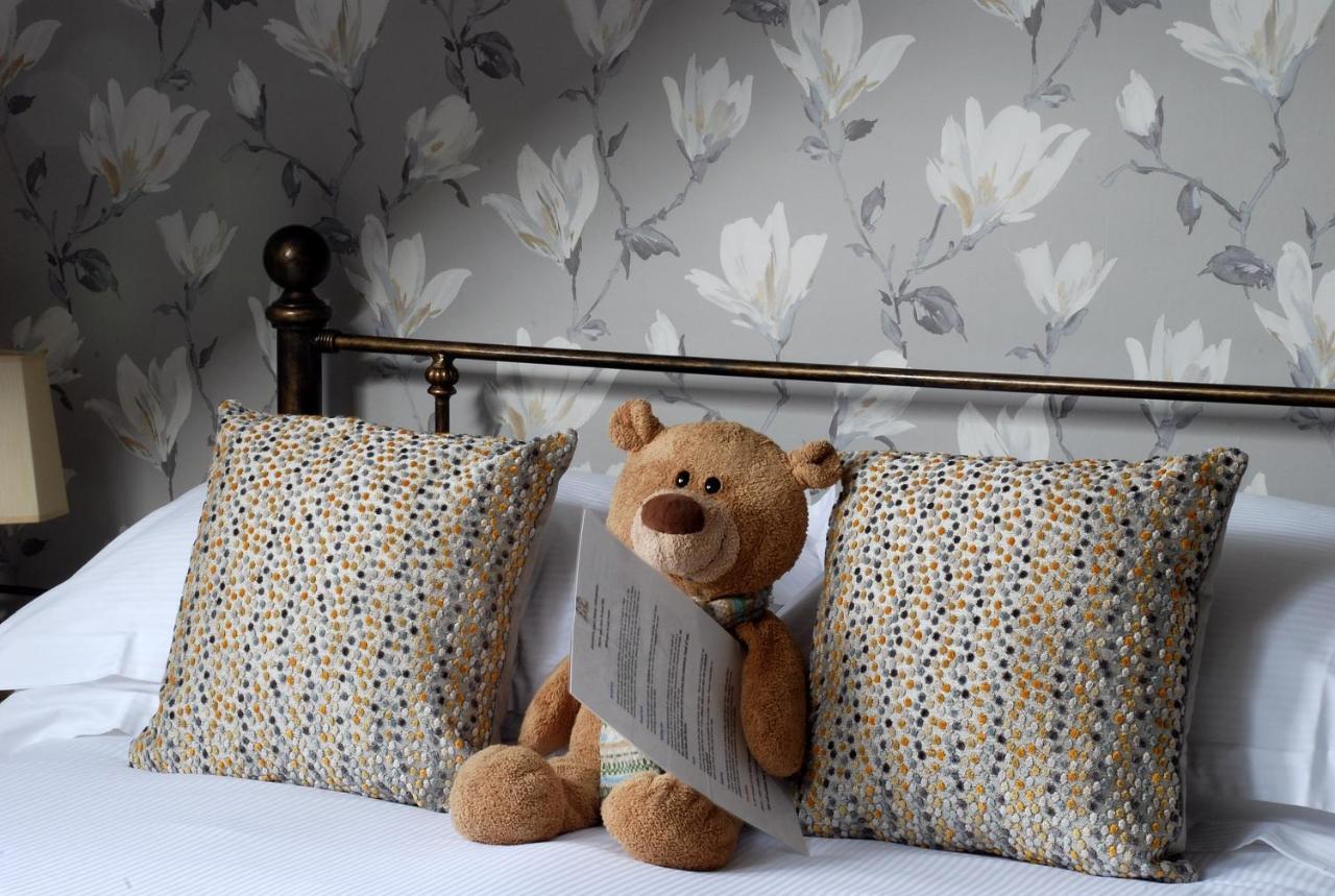 Denehurst Guest House วินเดอร์เมียร์ ภายนอก รูปภาพ